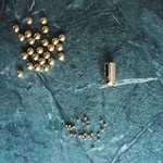 Molekyl sárgaréz gyertyatartó