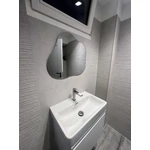 Keret nélküli szabálytalan alakú tükör 50x55 cm