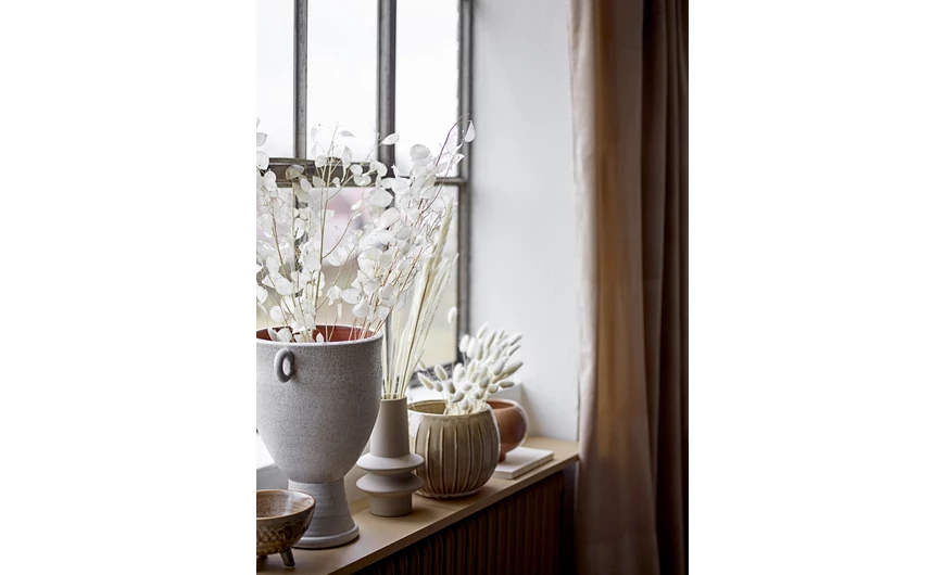 Tavaszi zöldesítés stílusos kaspókkal