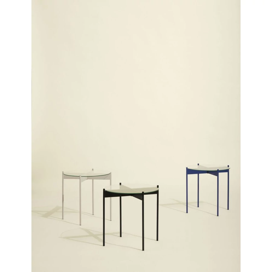 Elegáns fekete üveg kisasztal