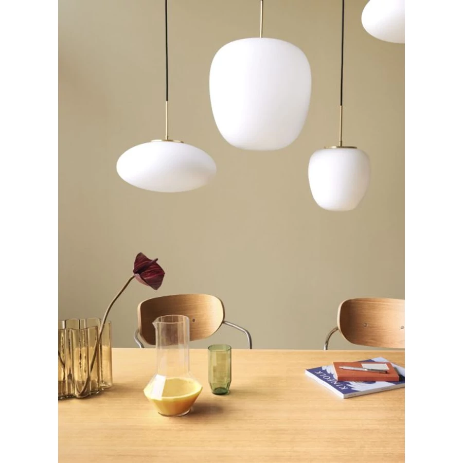 Fehér matt üveg függőlámpa 25 cm