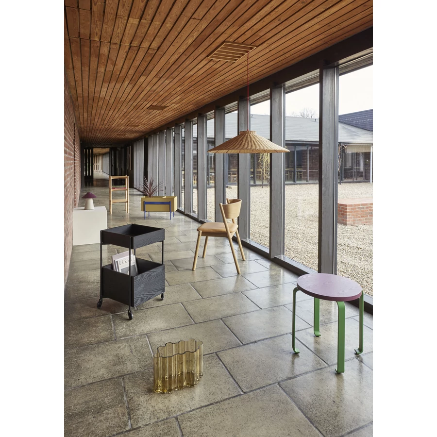 Fekete fa gurulós tároló