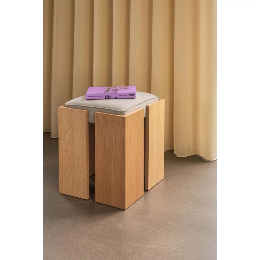 Tölgyfa kocka ülőke párnával